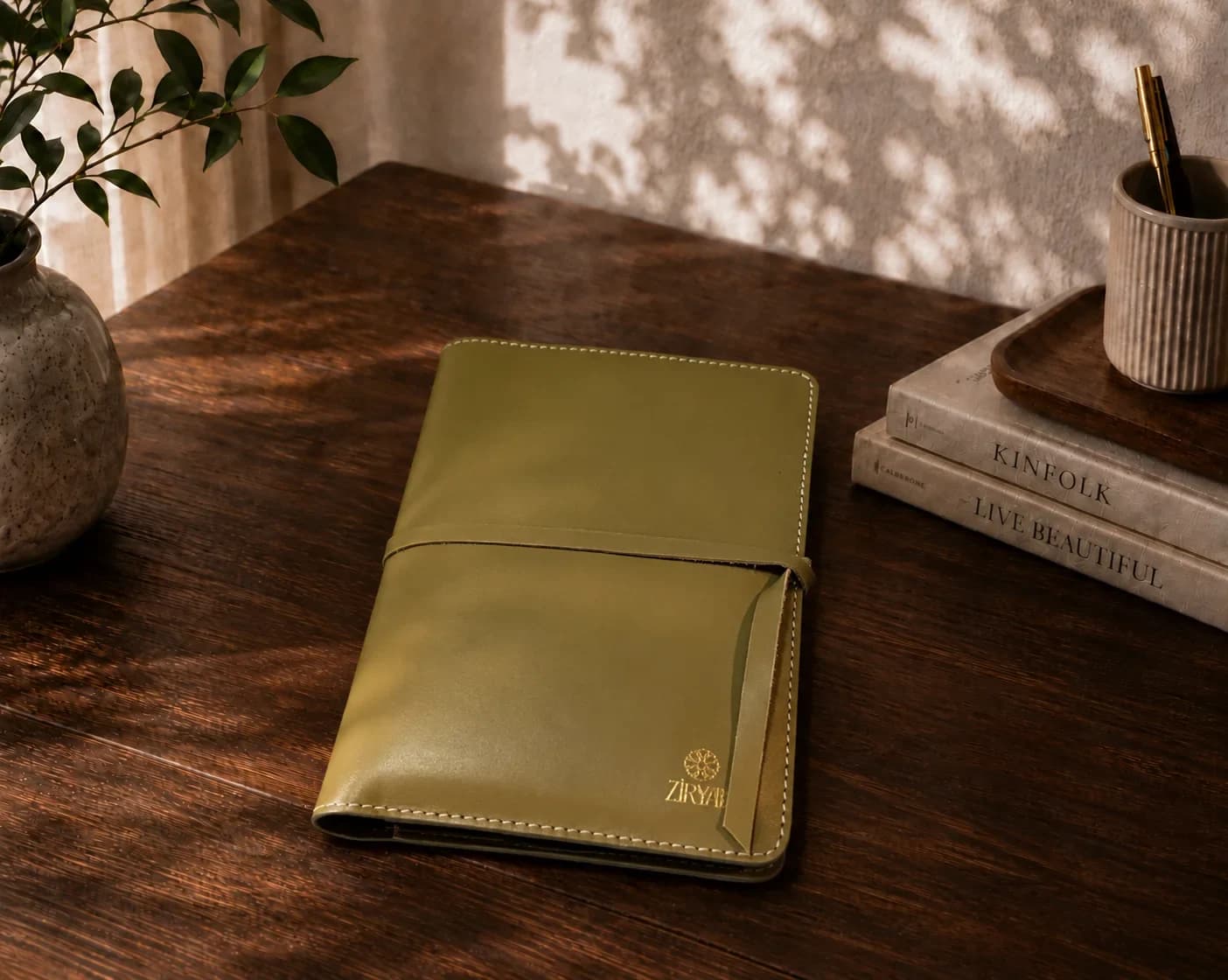 Organizer aus echtem Leder